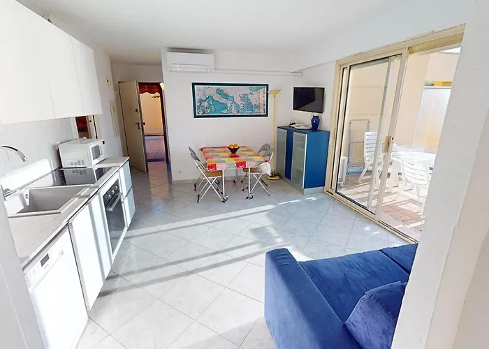 Petit 3p Avec Terrasse, Piscine Et Garage - Fr-1-196-193 Apartment *