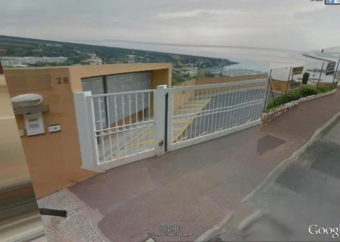 아파트 Petit 3p Avec Terrasse, Piscine Et Garage - Fr-1-196-193